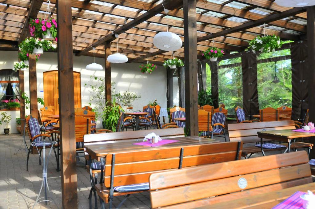 Zajazd Bialy Mlyn Sterlawki Wielkie Exterior photo